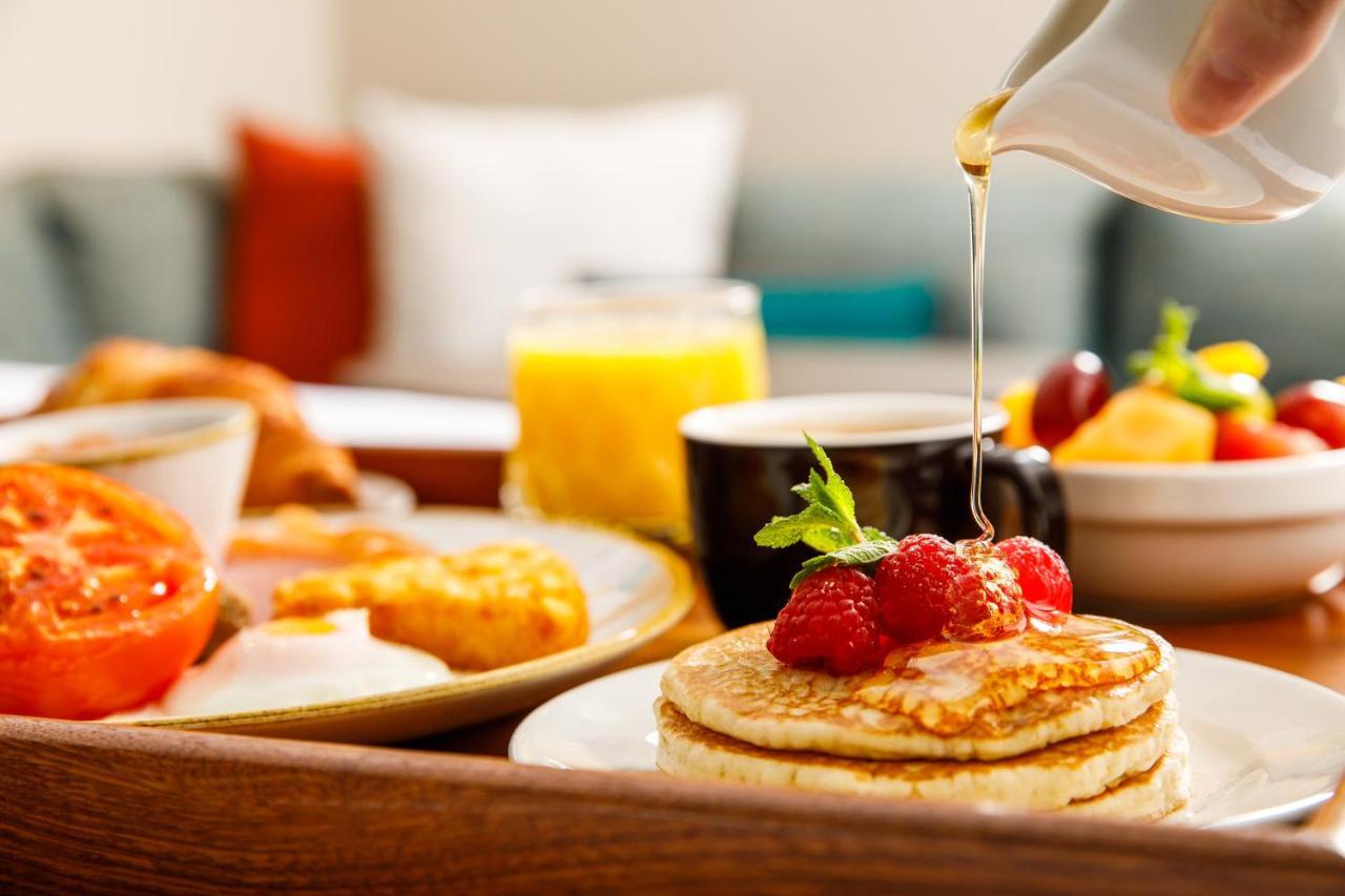 Holiday Inn Manchester Airport T2 By Ihg Hale  Esterno foto