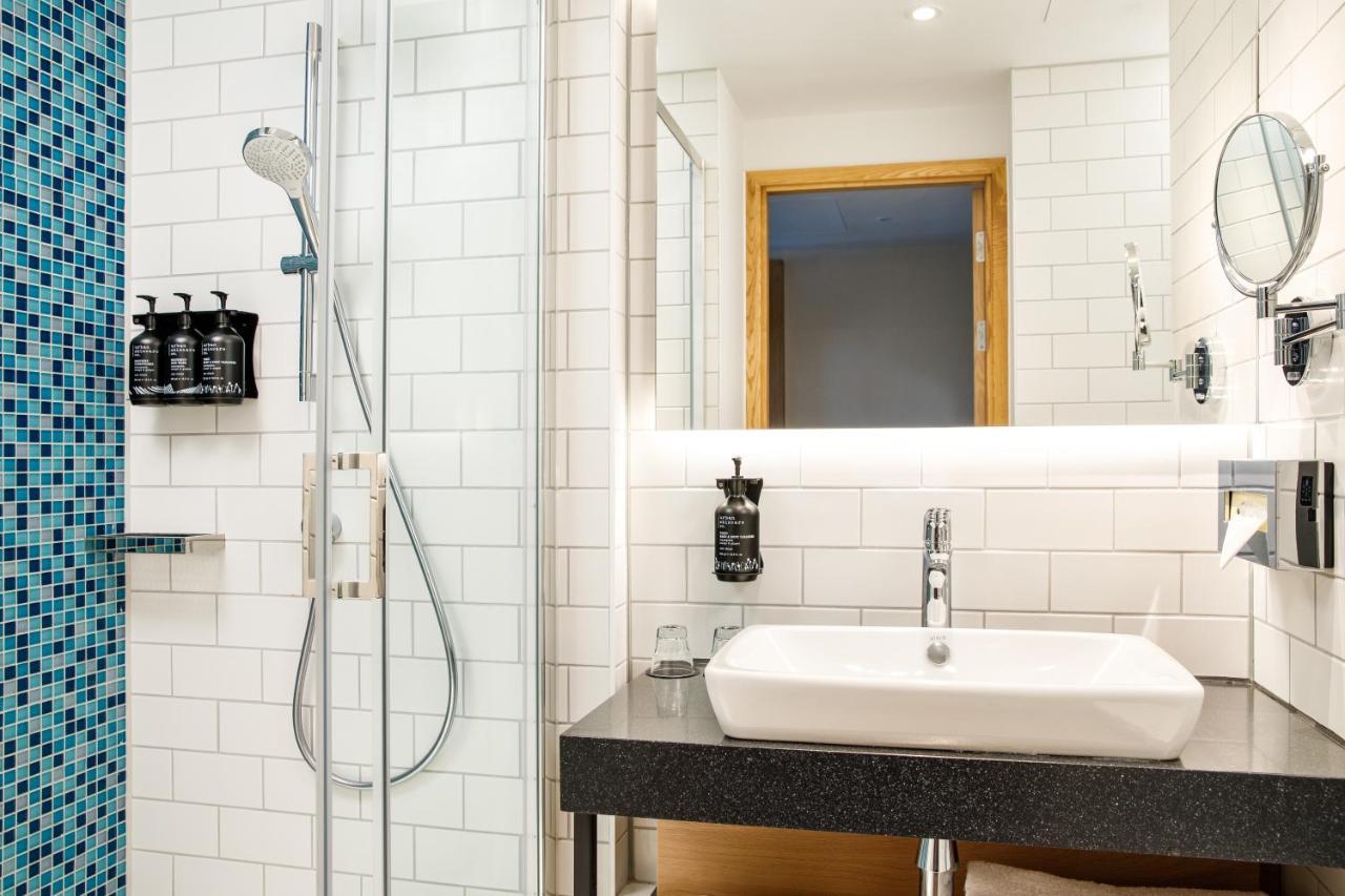 Holiday Inn Manchester Airport T2 By Ihg Hale  Esterno foto