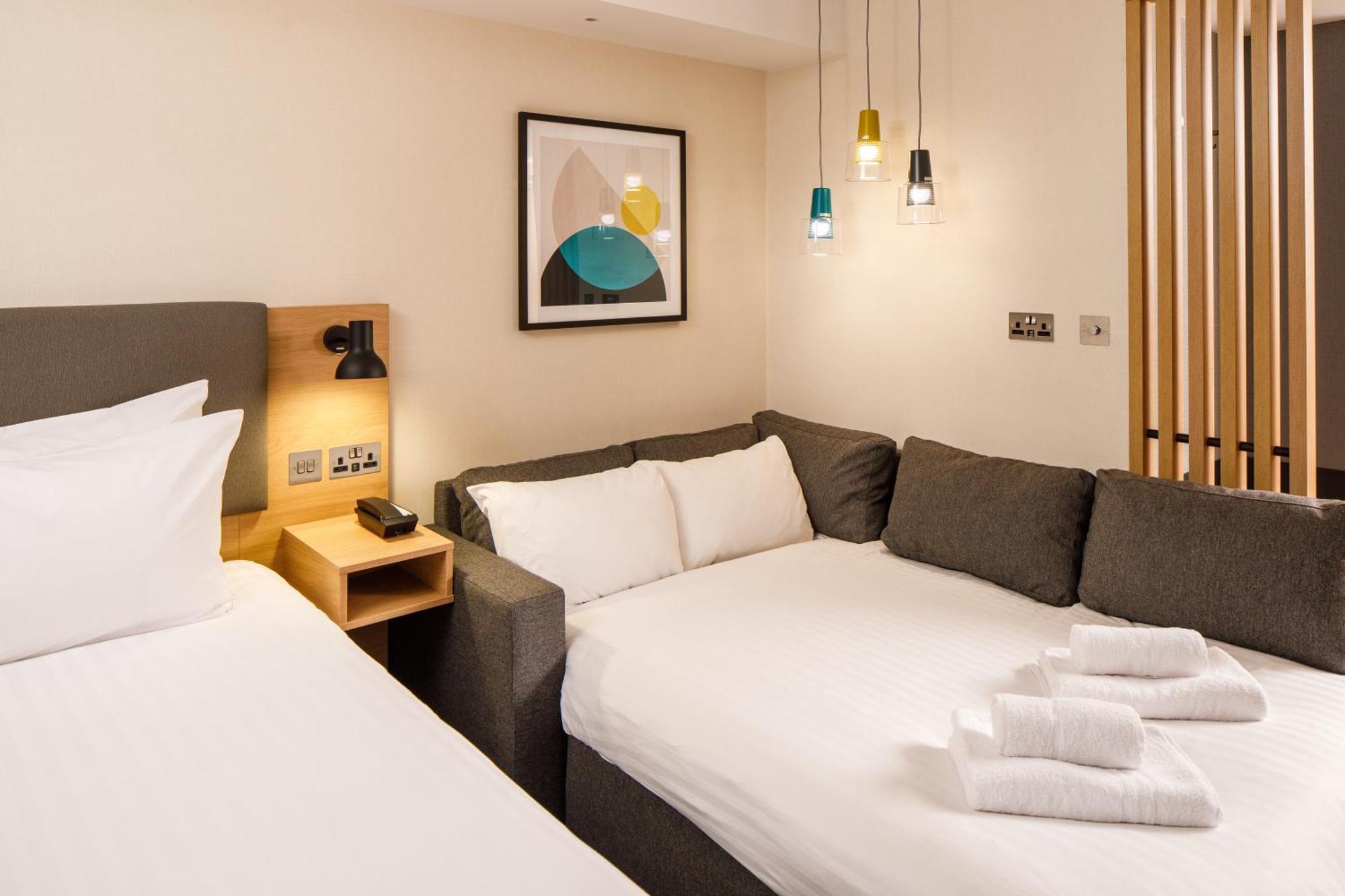 Holiday Inn Manchester Airport T2 By Ihg Hale  Esterno foto